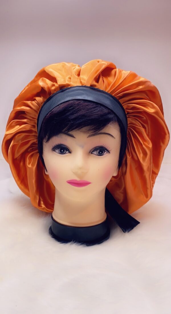 BTT - REVERSIBLE HEADBONNET