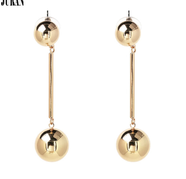 Tiff Statement Earring