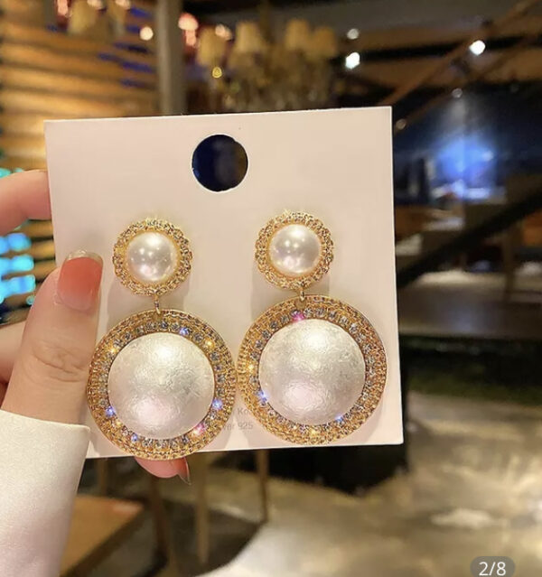 Daisy Statement Earring