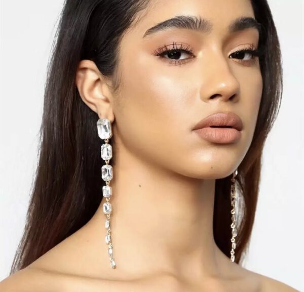 Cassie Statement Earring